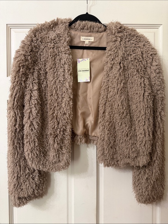 eesome Jackets & Blazers - eesome Taupe Plush Faux Fur Cropped Jacket
